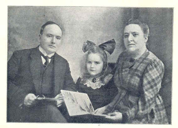 Jacqueline Cornelie van Andel-Rutgers met man en dochtertje